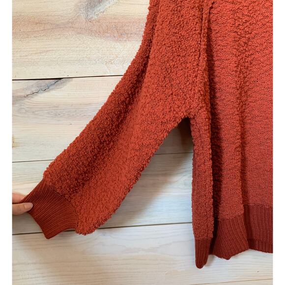 M/L Brick Red Chunky Sweater with Bubble Sleeves - Picture 3 of 5